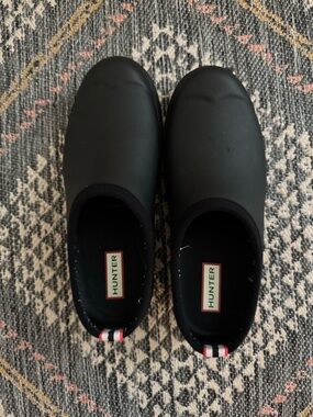 Hunter Black Slip-On